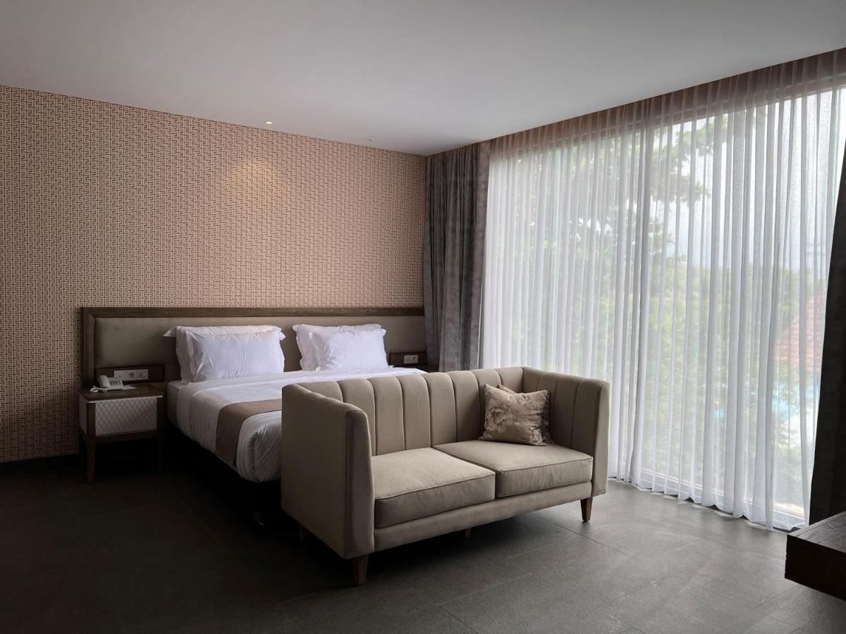 Tabebuya Resto & Resort Kesembu Екстериор снимка